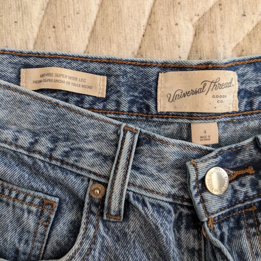 Universal Thread Super Wide-Leg Jeans Mid Rise - Picture 3 of 6